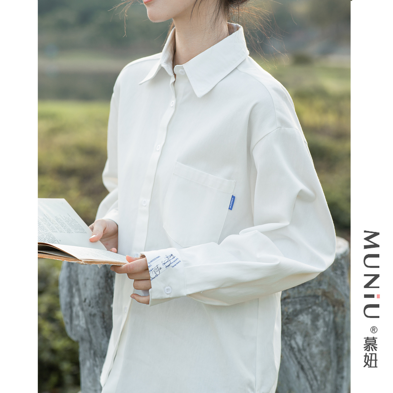 White shirt for women 24 spring and winter new design niche loose versatile shirt student interview pure cotton top jacket