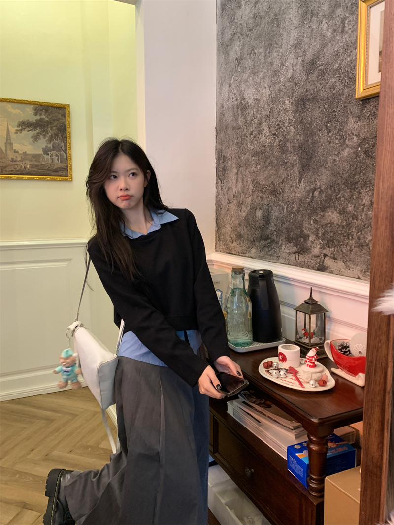 Real shot~~Two pieces of irregular sweatshirt top + skirt for spring vacation~