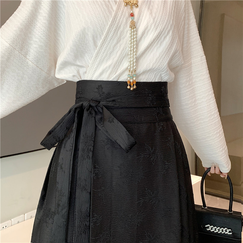 Real shot of new Chinese style women's clothing improved horse skirt half length skirt pleated skirt