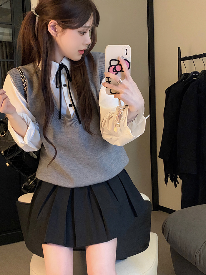Actual shot ~ Spring new Korean style loose fake two-piece shirt spliced ​​V-neck pullover vest sweater top for women