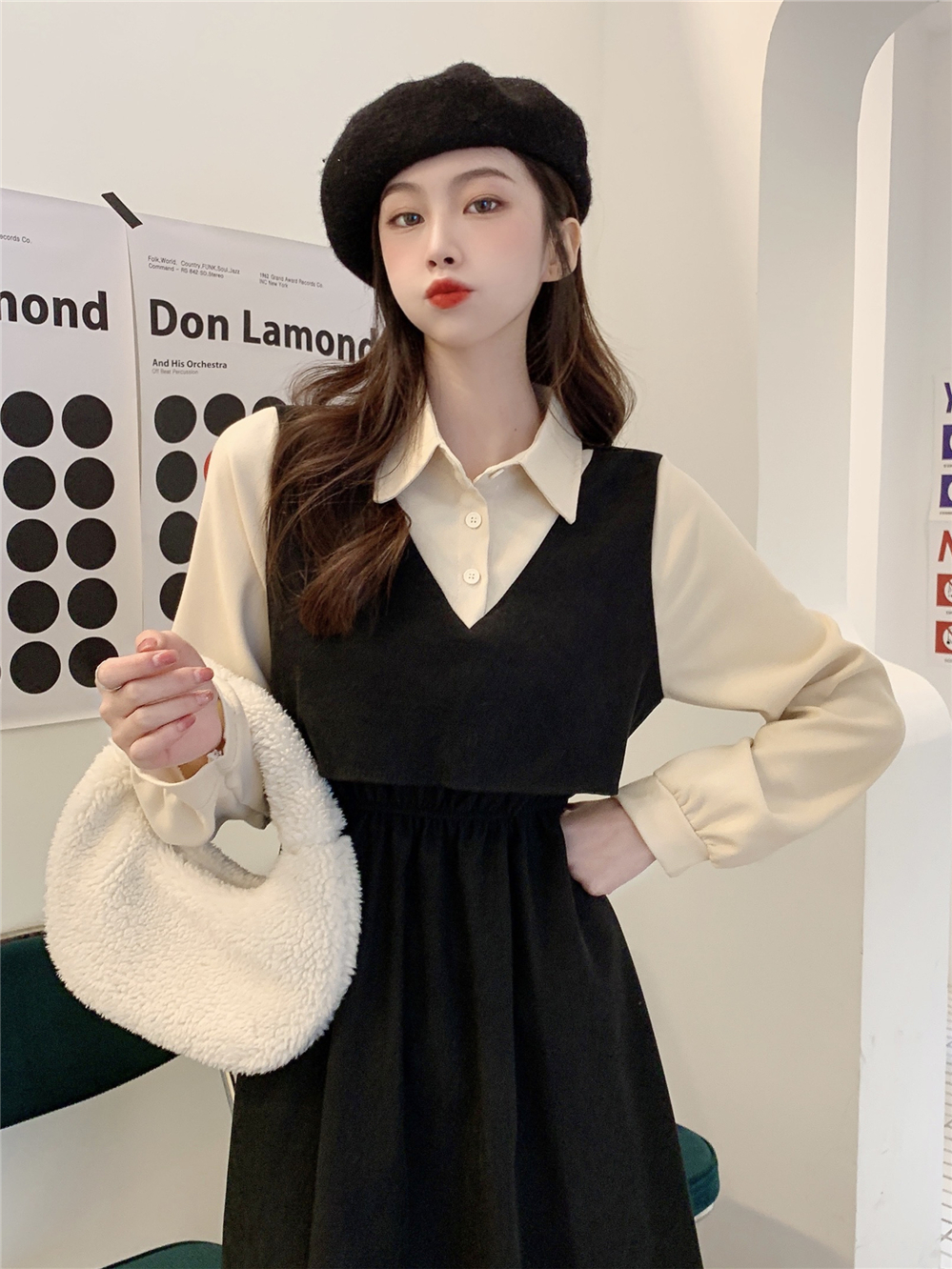 Actual shot of new spring style French retro temperament long skirt, fake two-piece patchwork waist slimming long-sleeved dress