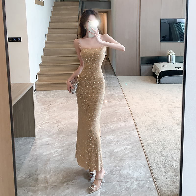 重工鑲鉆名媛吊帶裙氣質連衣裙女2024春款女裝高級感包臀長裙禮服