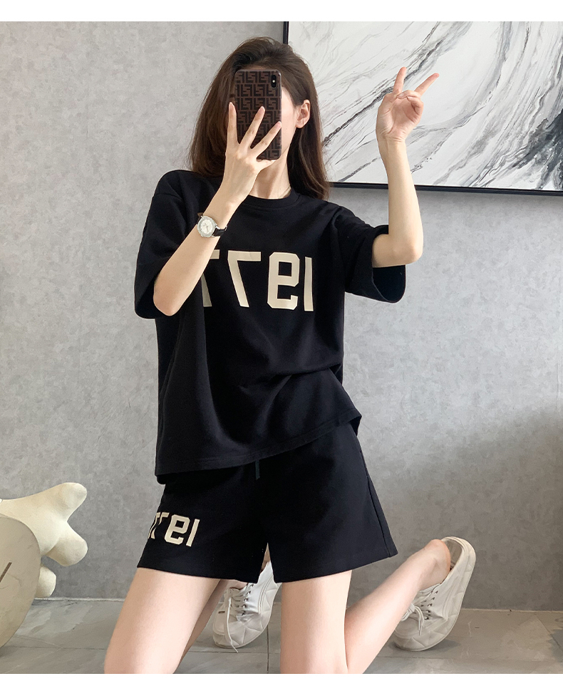 Fashion casual sports suit 2024 summer trendy loose digital printed wide-leg shorts two-piece set