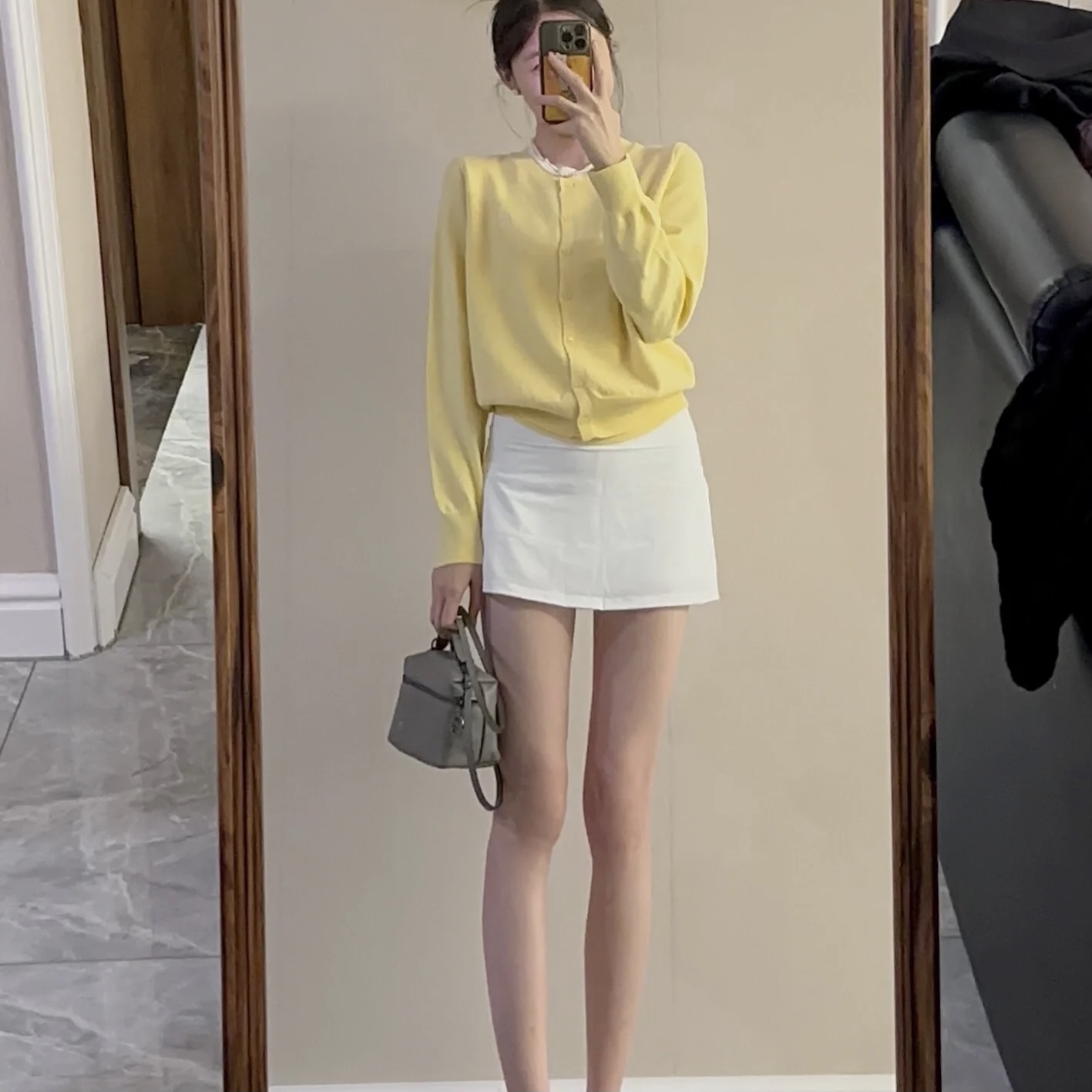 2024春季韩系chic奶黄色单排扣显瘦针织开衫百搭纯色半裙两件套