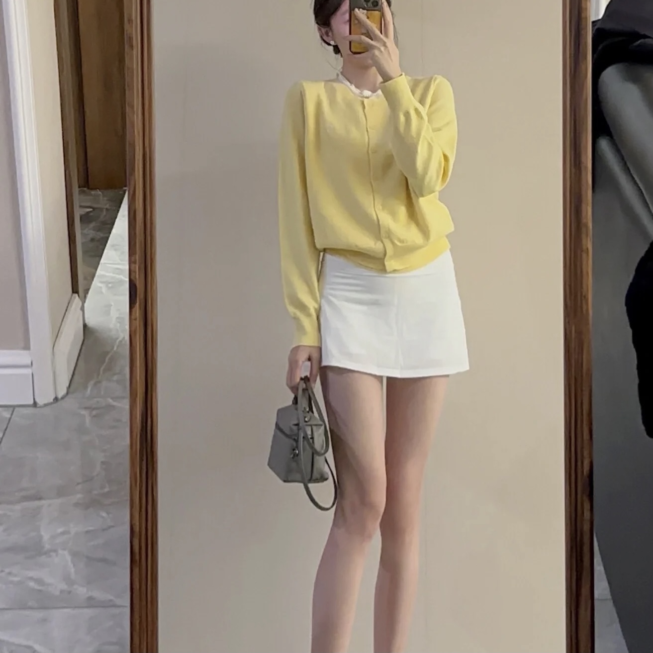 2024春季韩系chic奶黄色单排扣显瘦针织开衫百搭纯色半裙两件套