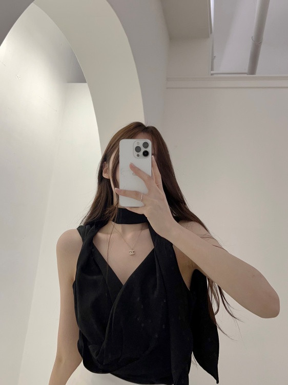 尺码更新韩国chic设计感V领褶皱无袖衬衫女气质飘带雪纺衫