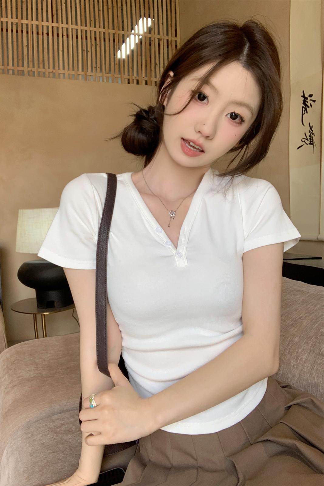 实拍 夏季韩版v领系扣褶皱显瘦设计感百搭纯棉短袖T恤上衣女