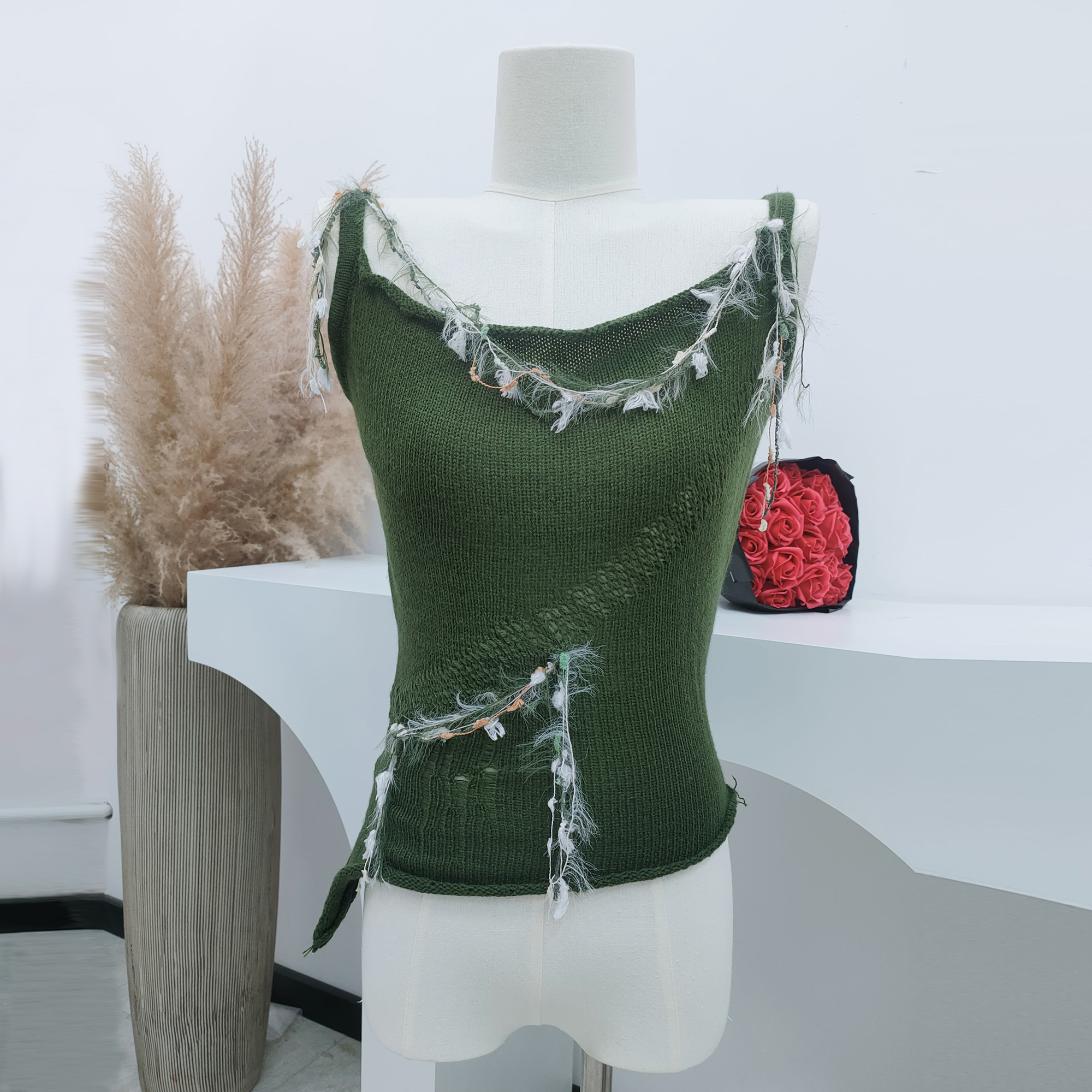 原版原料、辅料对图、3标 2024春秋针织衫复古绿色针织背心