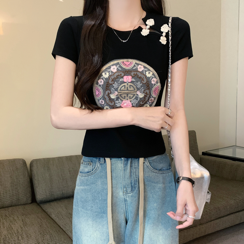 新中式国风盘扣重工刺绣大码短袖T恤女2024夏季新款修身显瘦上衣