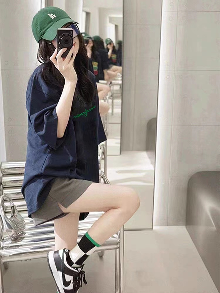 Loose cool salt casual sportswear suit for women summer short-sleeved shorts Korean style student fashion two-piece set