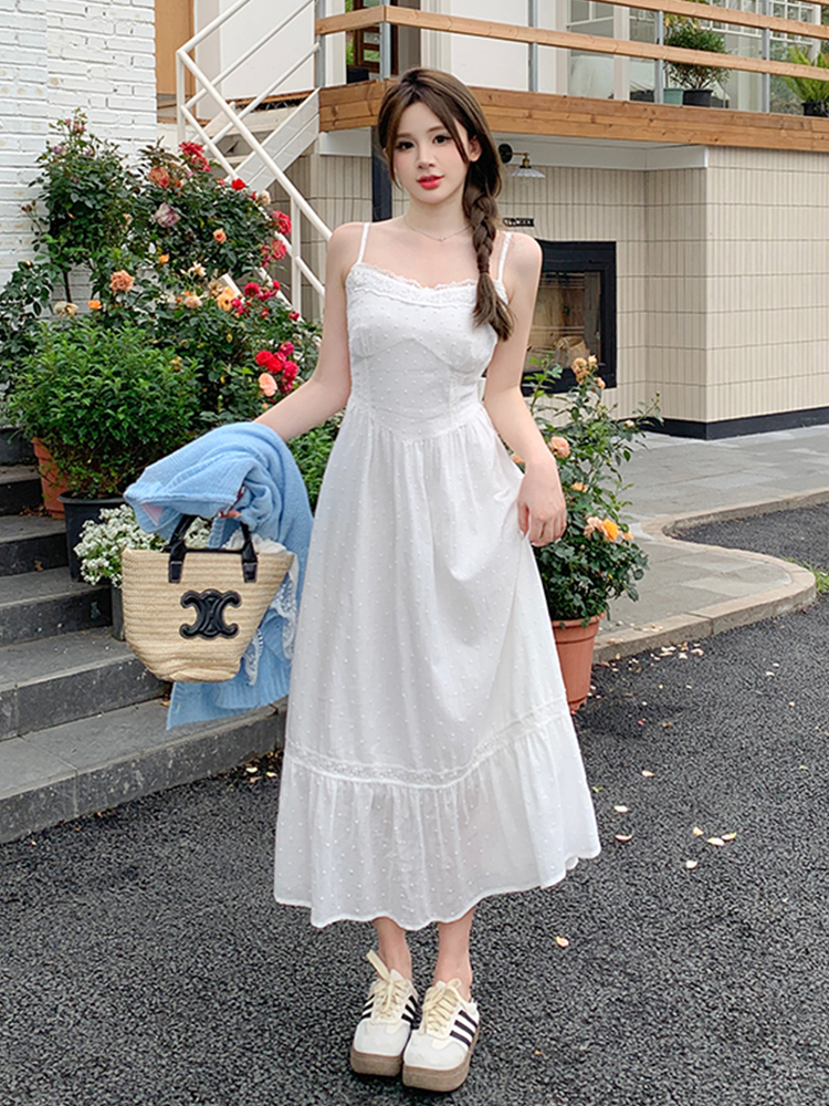 实拍    初春白色吊带连衣裙女微胖MM显瘦气质套装裙