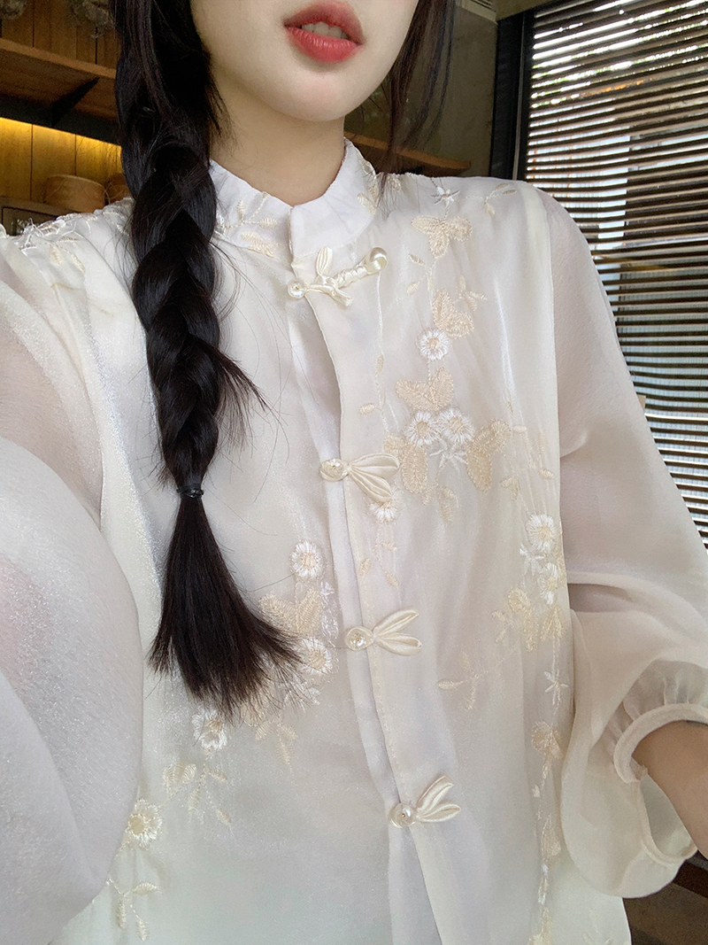 实拍 新中式国风盘扣改良旗袍衬衫设计感刺绣泡泡袖上衣