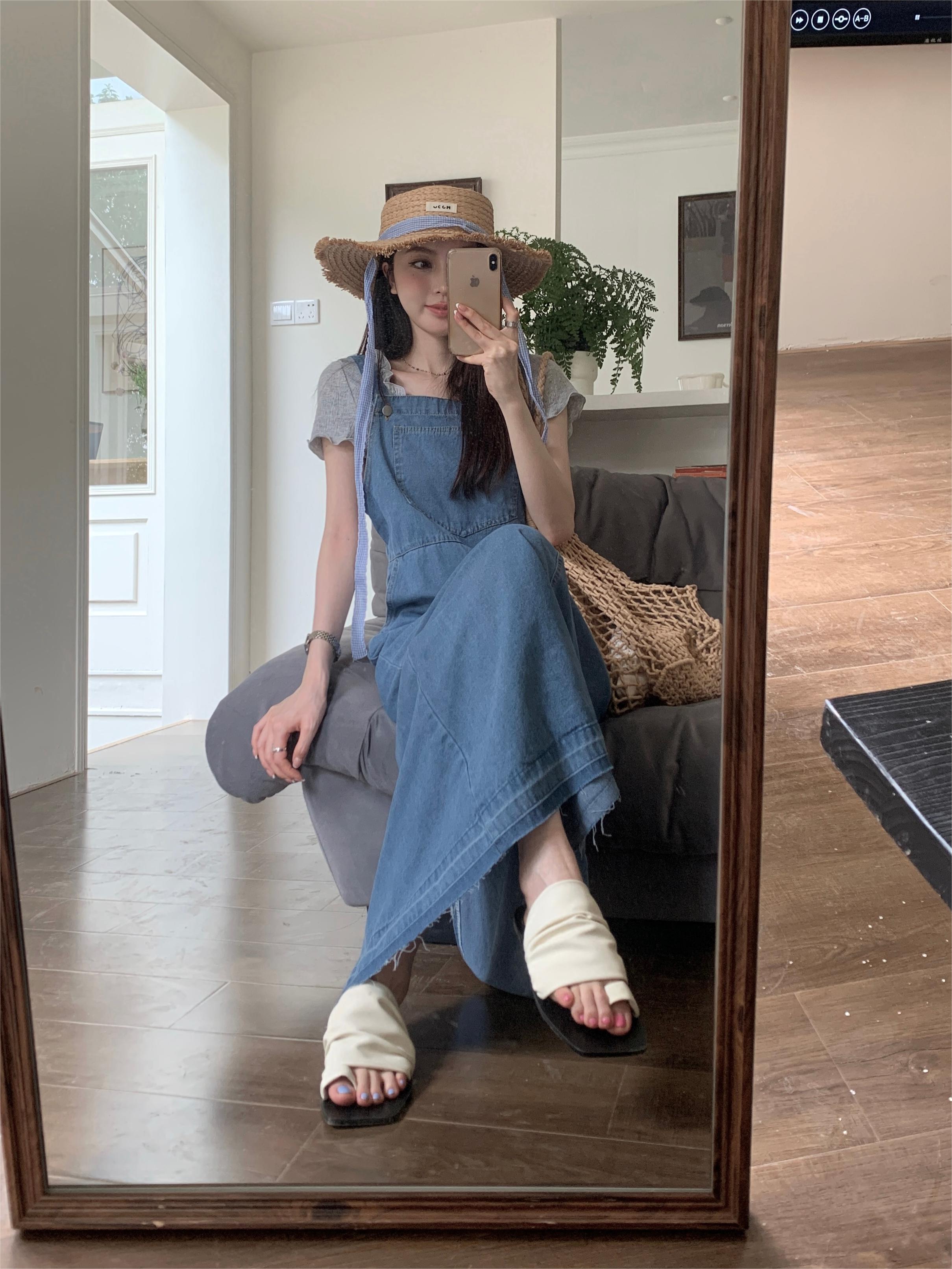 Actual shot ~ denim suspender skirt French niche chic unique high-end retro long sleeveless dress