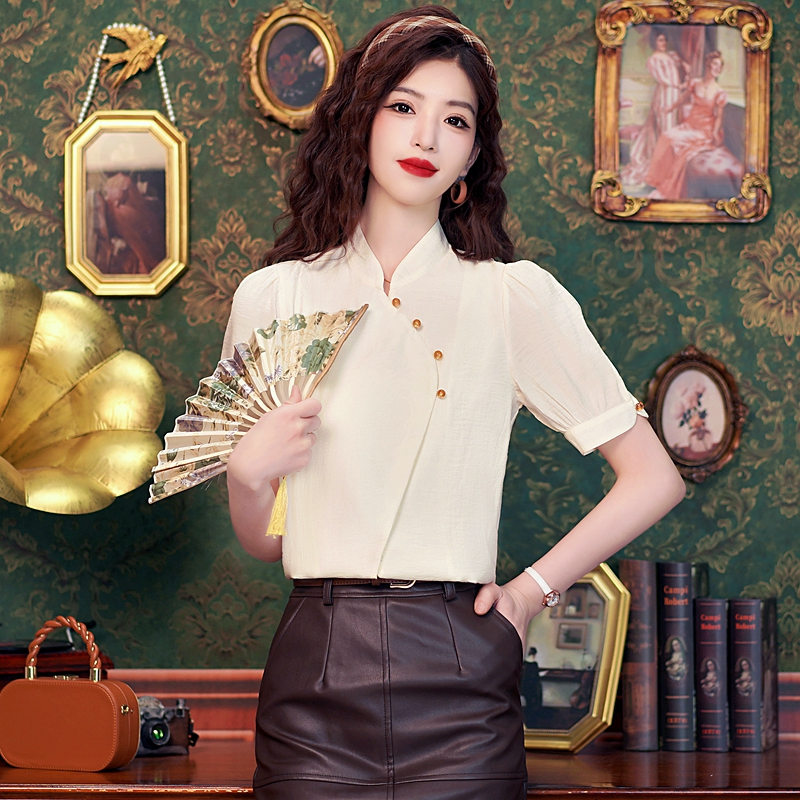 高級感新中式改良上衣女夏季短袖設計感小眾通勤百搭顯瘦立領襯衫
