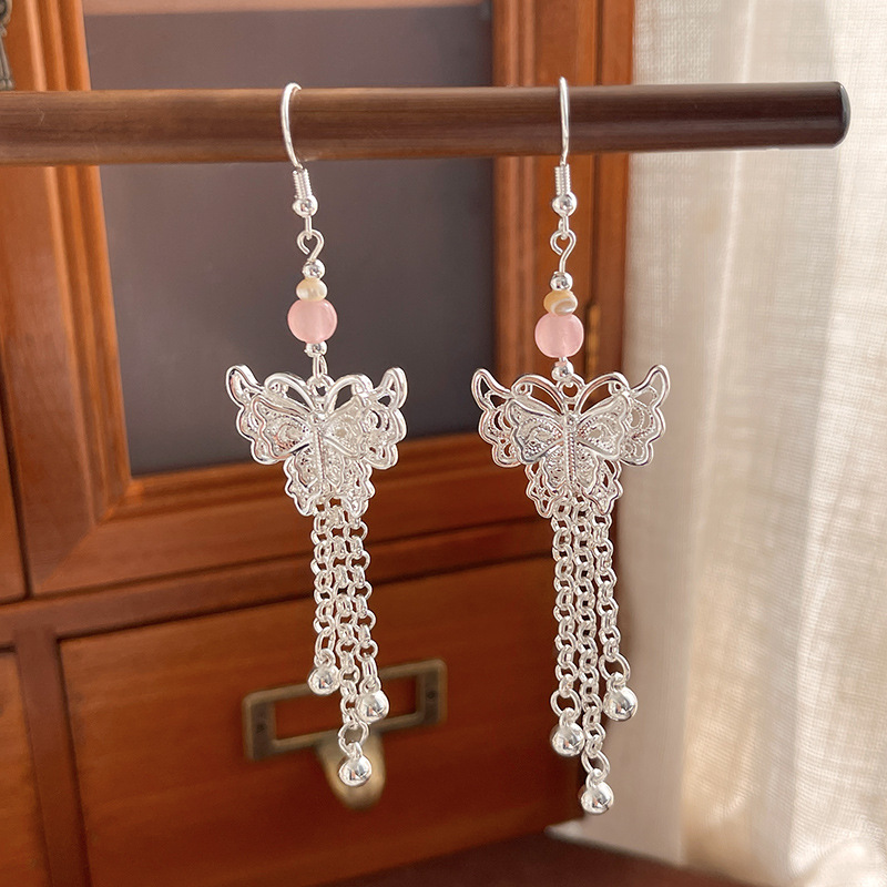 New Chinese style mid-century style long tassel butterfly earrings for women high-end design ethnic style earrings Internet celebrity ear jewelry