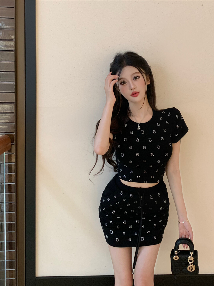 Actual shot of 2024 summer hot diamond letter fashion slim fit top with hip-covering skirt and skirt two-piece set