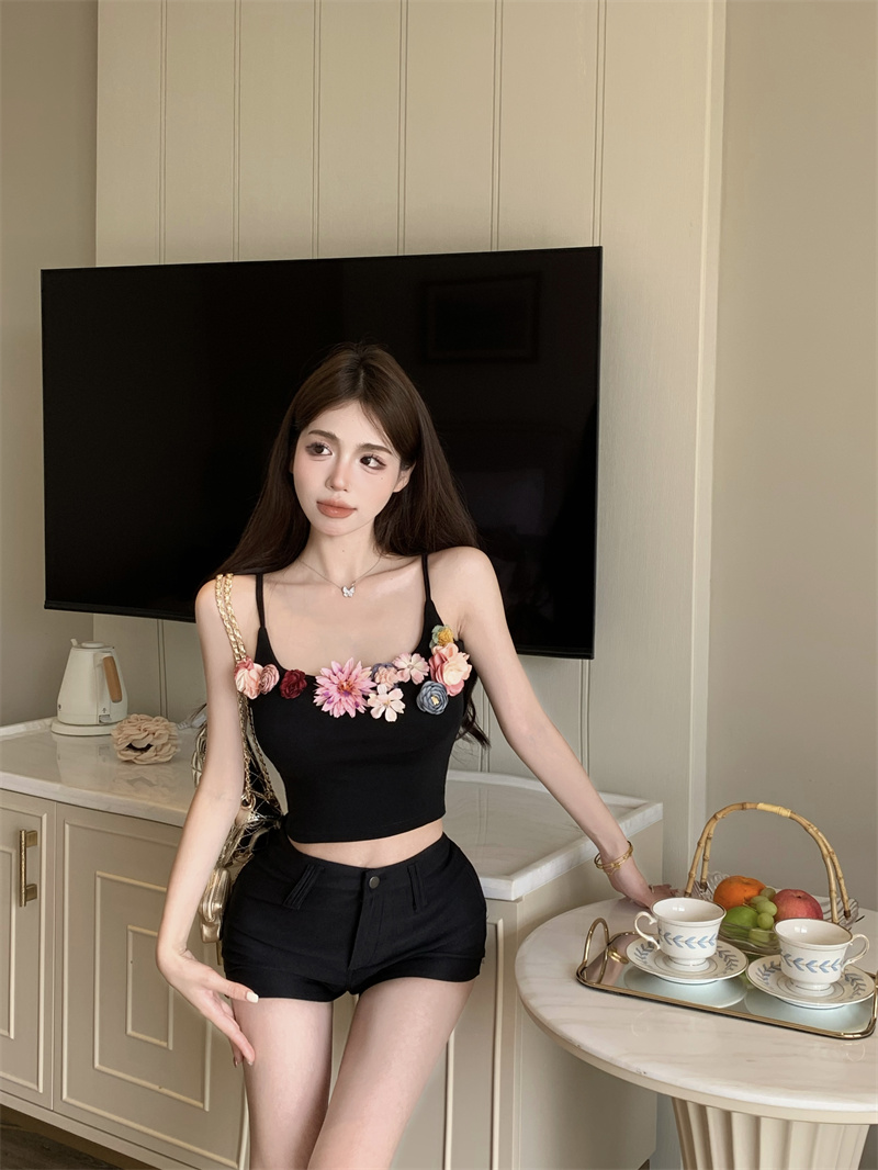 Actual shot of Wei Mi Sicily, flower suspender belt, breast pads, slimming suspender skirt dress