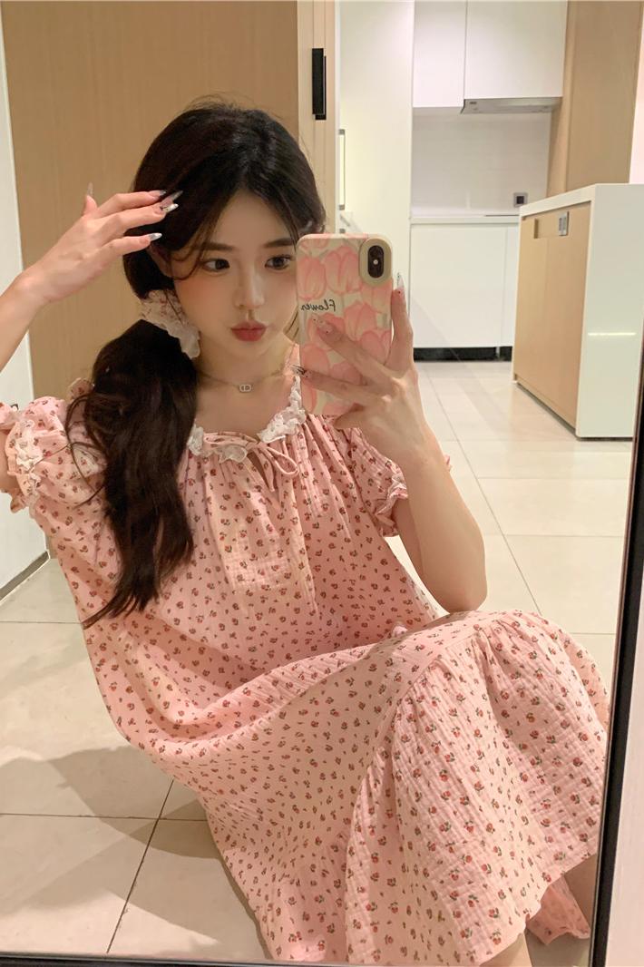Real shot of Korean version of sweet lace small floral soft cotton double yarn summer short-sleeved home wear pajama dress