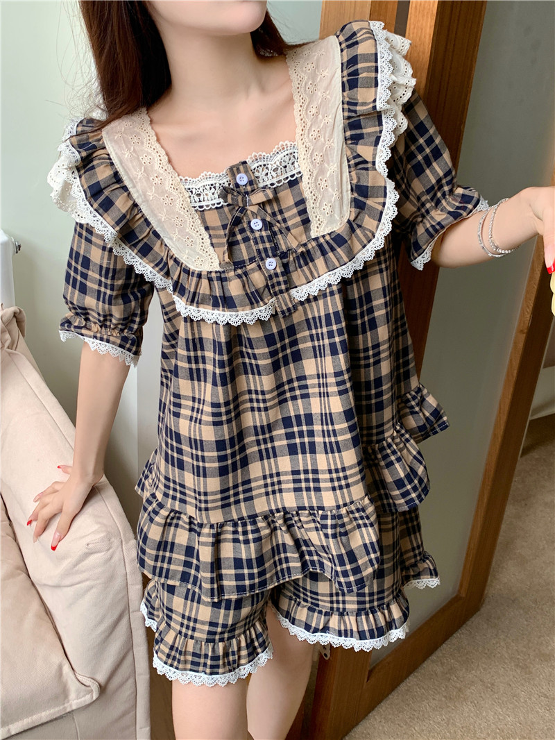 Real shot of Korean version of sweet princess style cotton contrast plaid heavy industry lace outer wear short-sleeved suit home clothes