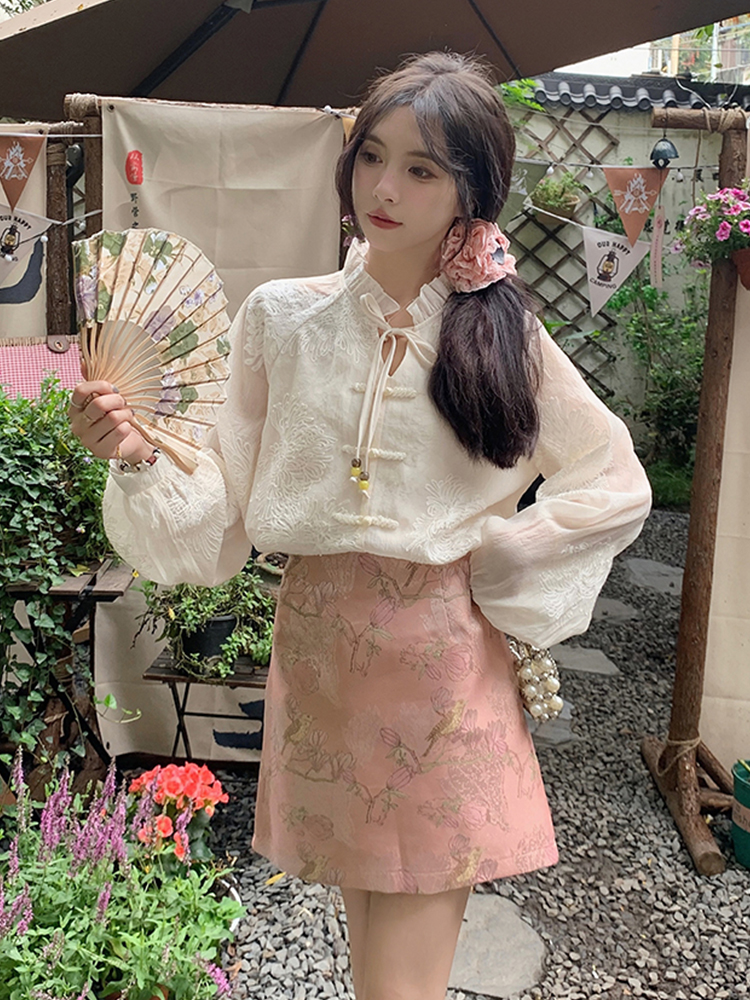 Actual shot of new Chinese embroidered lace-up loose shirt high-waisted slimming A-line skirt suit