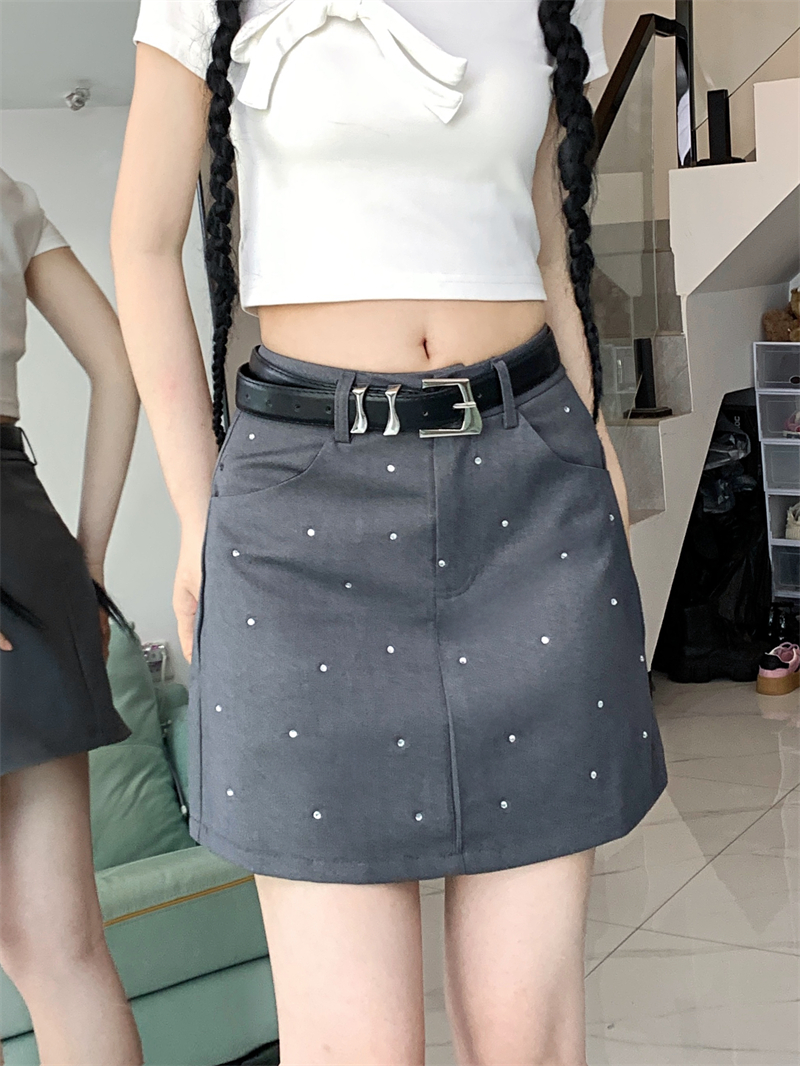Real shot 2024 spring and summer new hot diamond black skirt women's high waist slim hip skirt short skirt