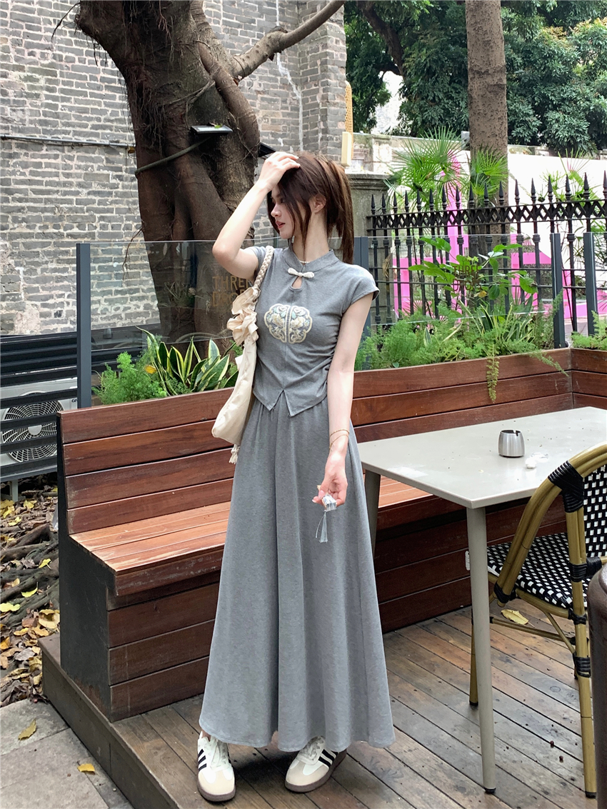 Actual shot of new Chinese embroidery printed flying sleeves slim top short-sleeved buttoned high-waisted skirt two-piece suit