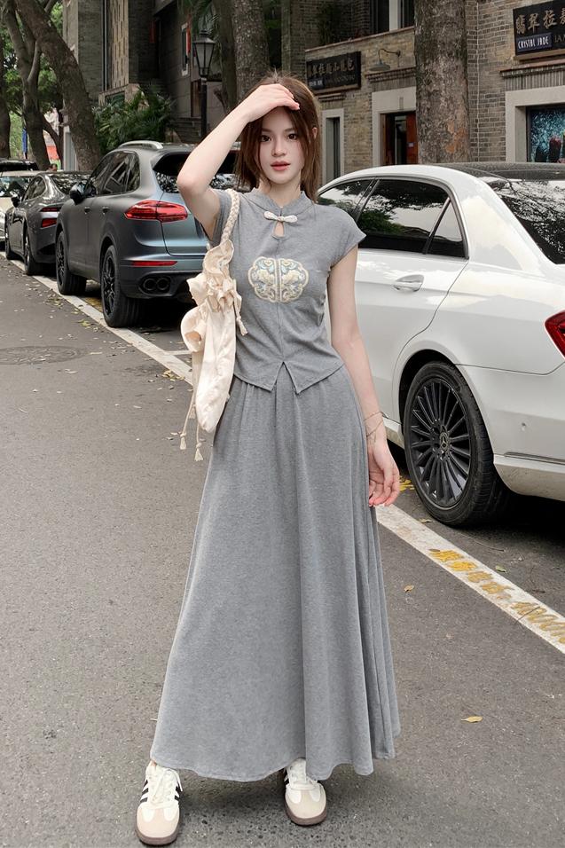 Actual shot of new Chinese embroidery printed flying sleeves slim top short-sleeved buttoned high-waisted skirt two-piece suit
