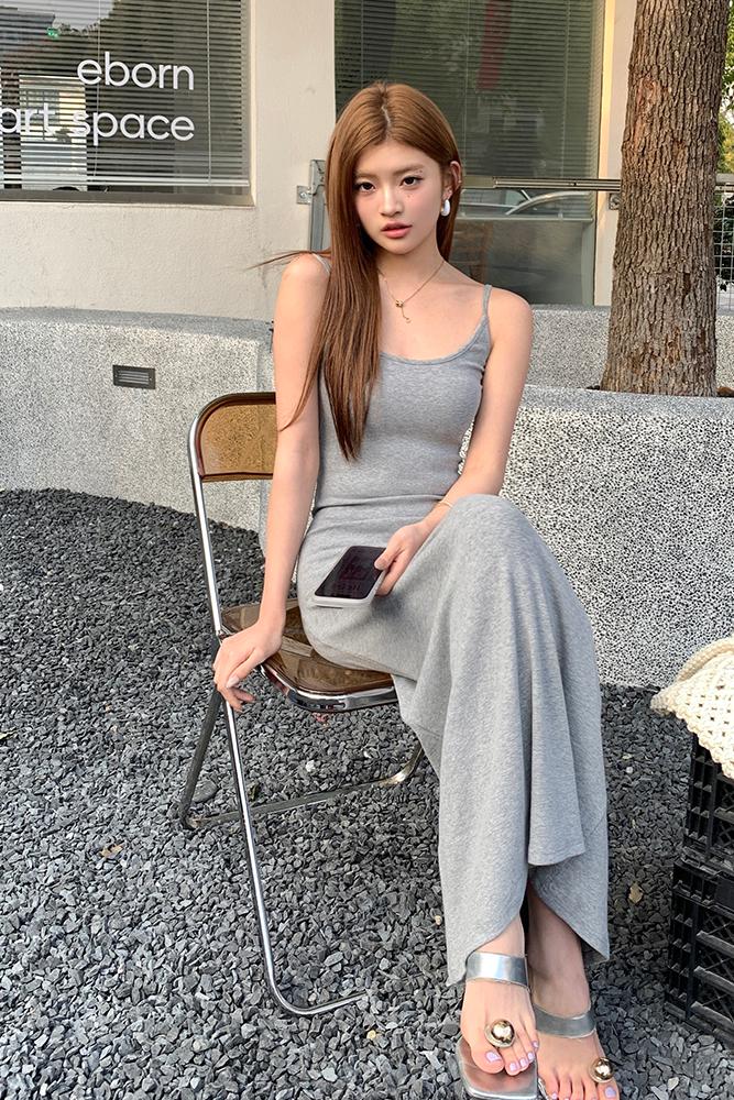 實拍2024夏裝新款法式穿搭顯瘦高包臀修身辣妹吊帶裙連衣裙長裙子