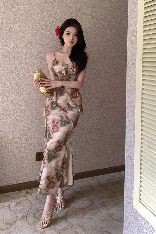 實拍實價 木耳邊碎花吊帶連衣裙中長款
