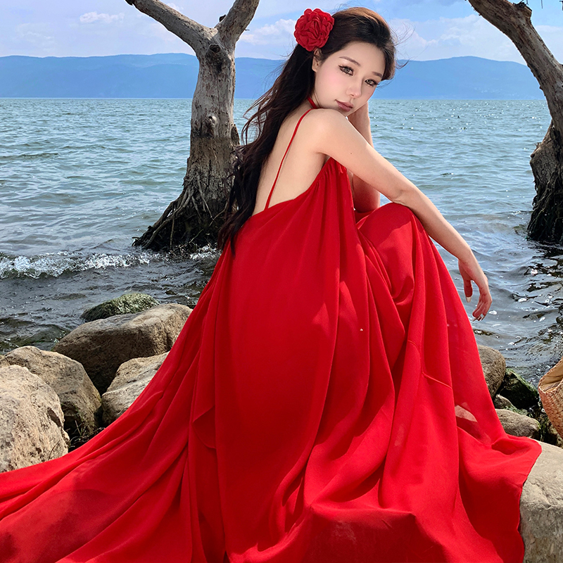 實拍海邊旅游紅色度假連衣裙沙漠拍照高級感紅色飄逸沙灘裙