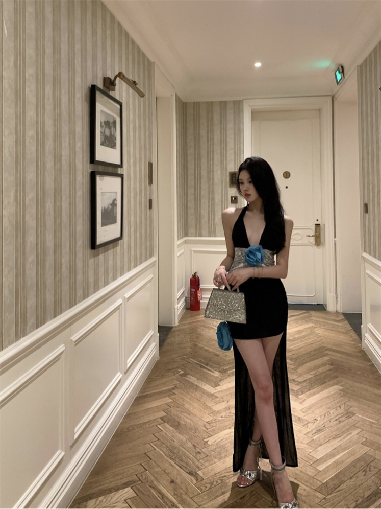 實拍實價 辣妹掛脖深V領蕾絲拼接修身顯瘦連衣裙