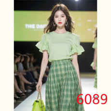 批发夏装搭配一整套时尚韩系绿色泡泡袖衬衫连衣裙子套装2024新款女装