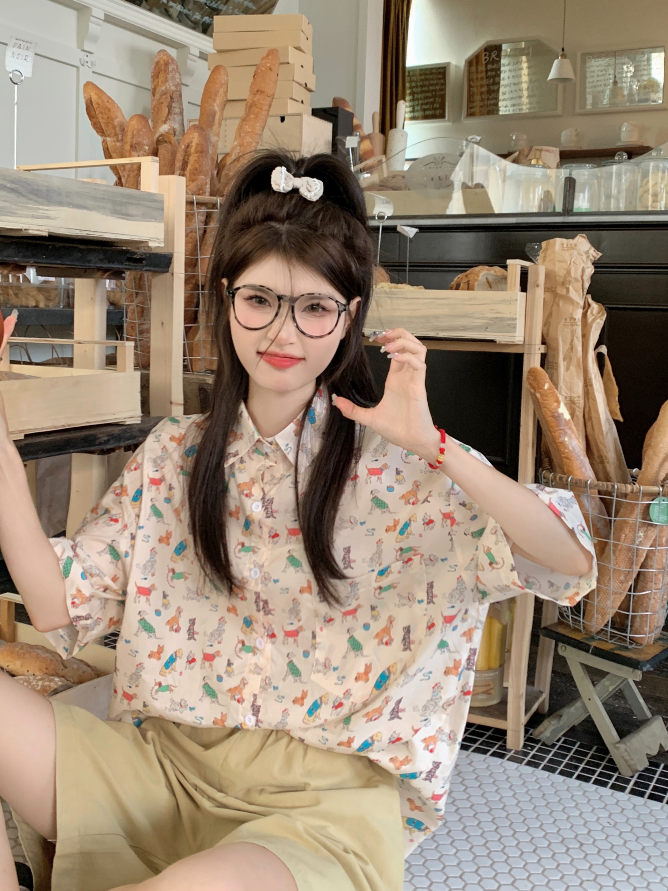 Real shot of Japanese cartoon all-over short-sleeved loose shirt for women + Korean style wide-leg shorts casual trousers