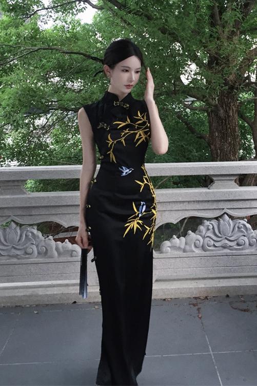 實拍實價  復古國風繡花短袖旗袍連衣裙長款