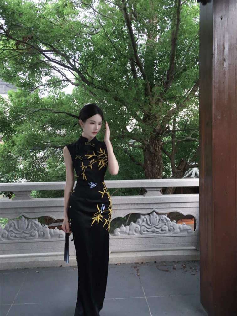 實拍實價  復古國風繡花短袖旗袍連衣裙長款