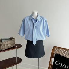 批发区区欧阳领带蓝色条纹短袖衬衫女夏季新款设计感小众衬衣宽松上衣