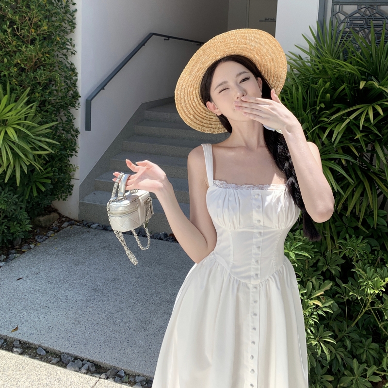 古典玫瑰裙~白色吊帶連衣裙女夏花邊修身A字初戀長裙