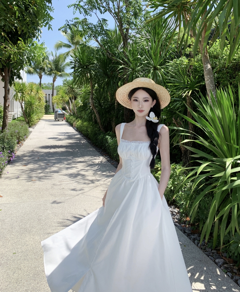 古典玫瑰裙~白色吊帶連衣裙女夏花邊修身A字初戀長裙