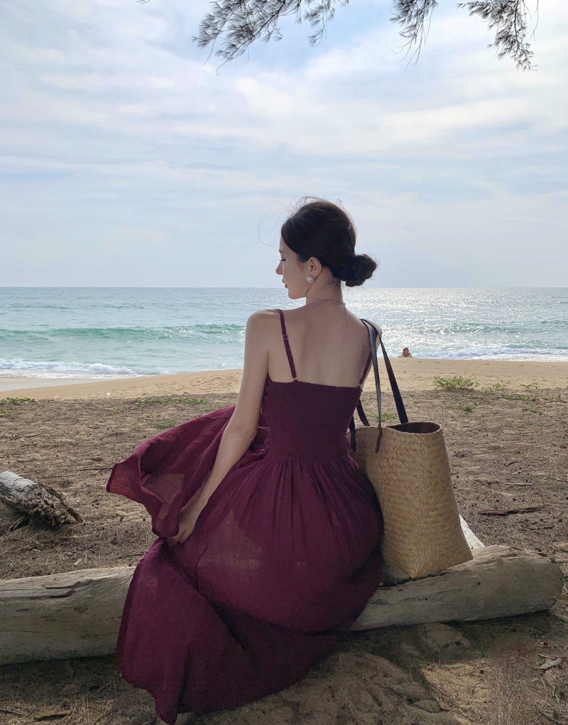 茶歇法式紫色吊帶連衣裙子女夏季2024新款辣妹純欲風性感開叉長裙