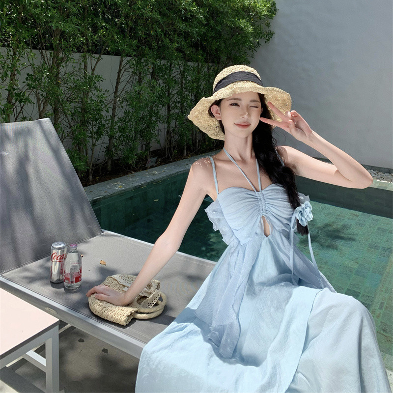 海邊度假藍色杏色溫柔風吊帶連衣裙夏季小眾長裙子有領花