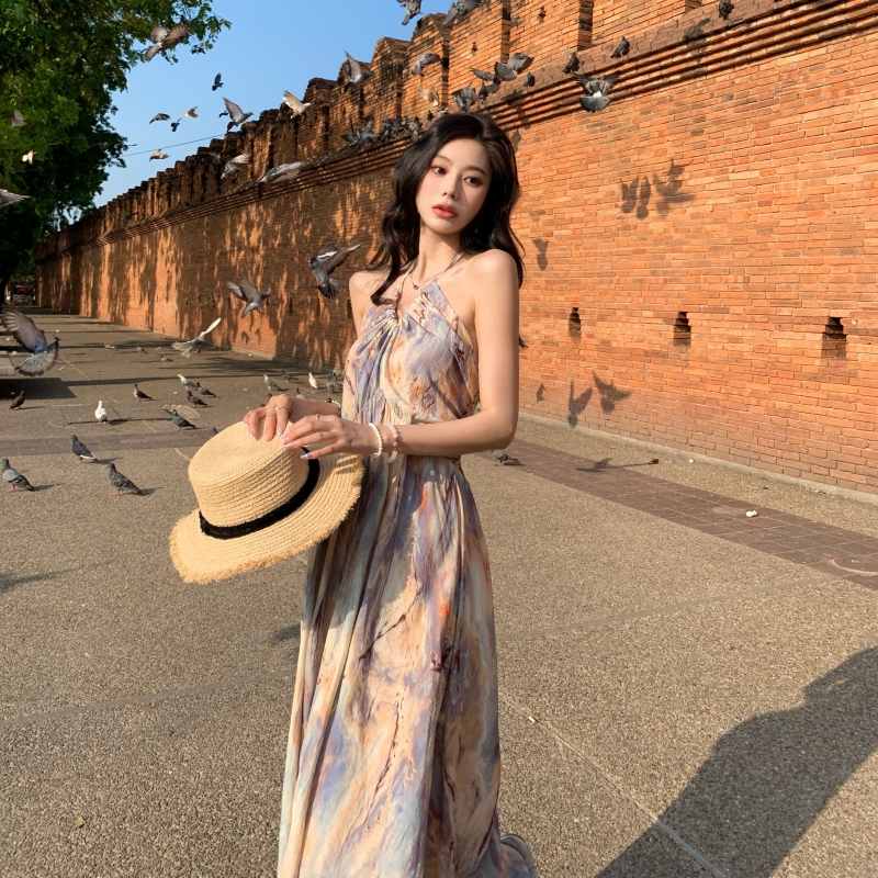 實拍法式復古油畫溫柔碎花打攬吊帶收腰連衣裙海邊度假長裙夏