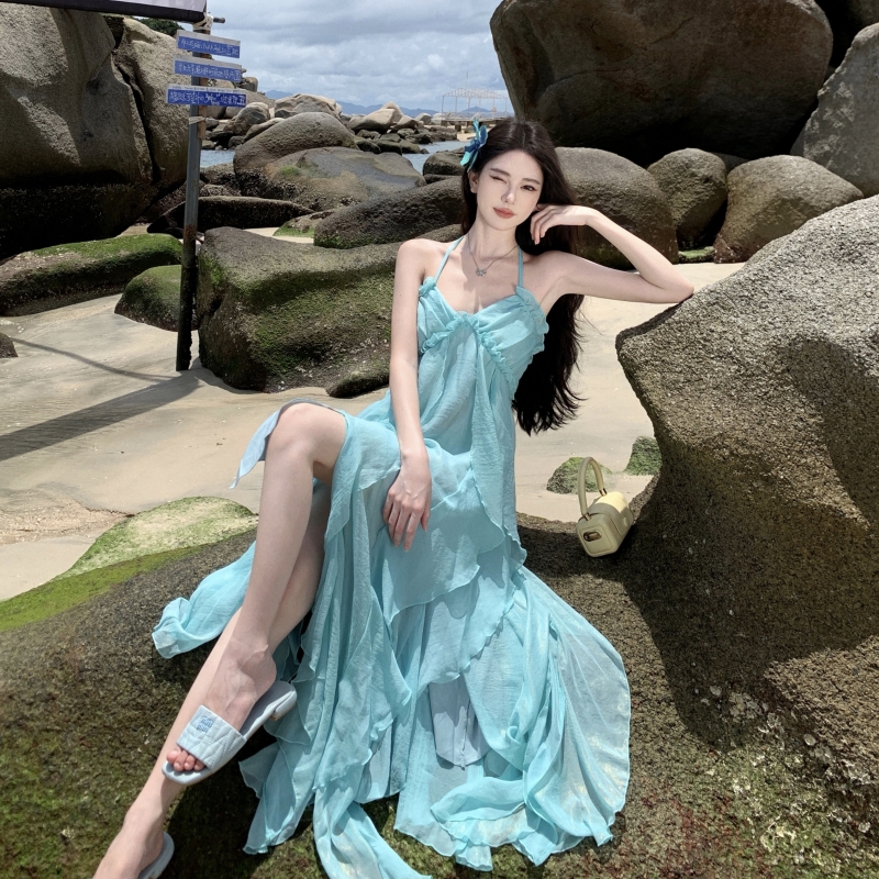 實拍藍綠燙金度假風吊帶連衣裙 海邊拍照精致仙女沙灘長裙