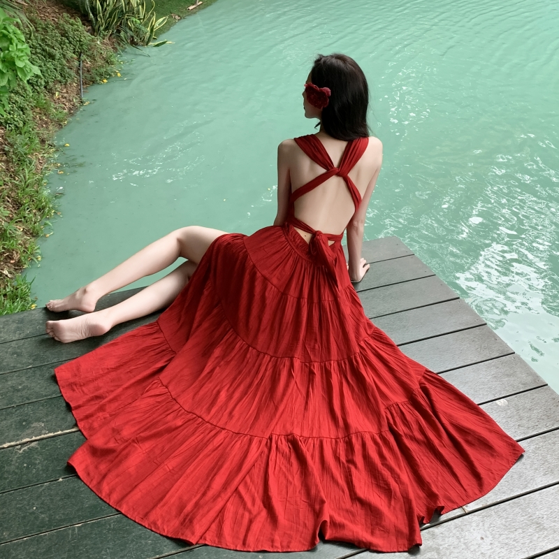 三亞海邊拍照衣服超仙紅色吊帶沙灘長裙泰國穿搭度假連衣裙高級感