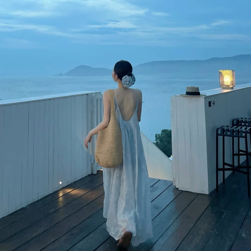 盈柔之境 吊帶褶皺天絲連衣裙氣質仙女裙海邊度假吊帶裙新品