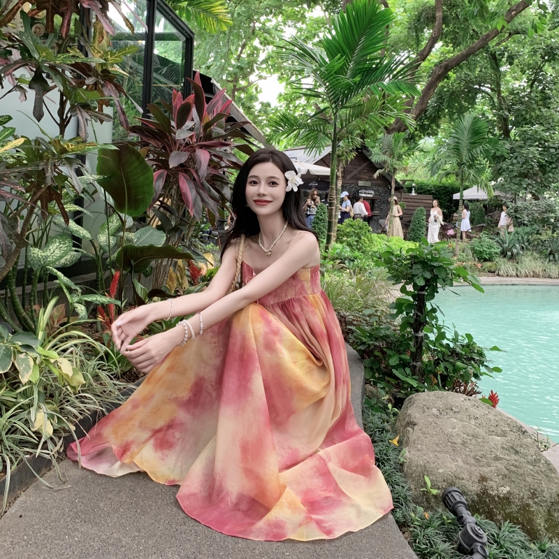 實拍新中式國風暈染海邊度假寬松吊帶連衣裙女夏季溫柔風長裙