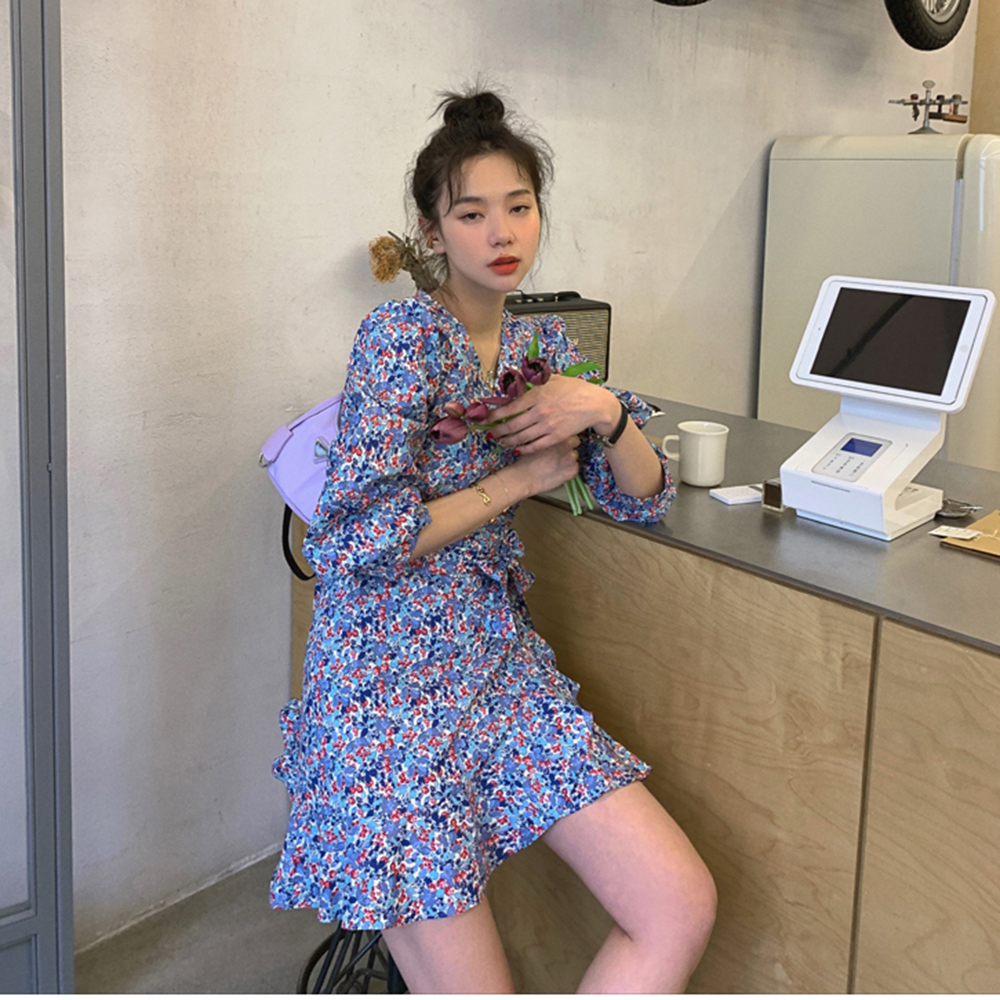 實拍2025秋裝新款油畫法式復古碎花連衣裙女長袖甜美顯瘦收腰裙子