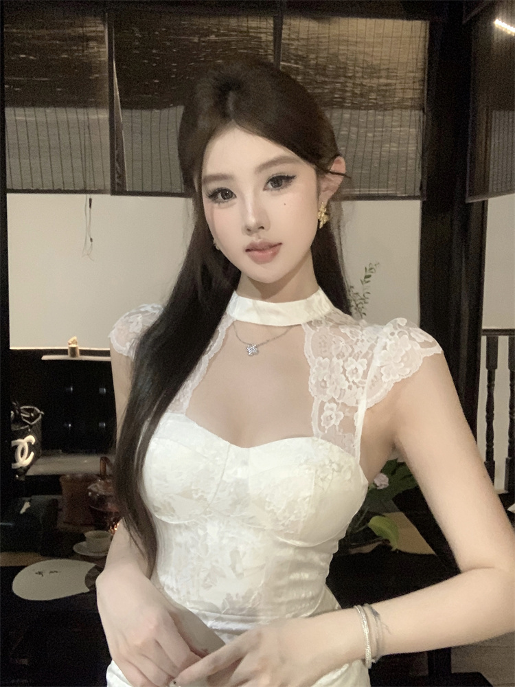 實拍實價 辣妹蕾絲拼接鏤空修身顯瘦連衣裙短款