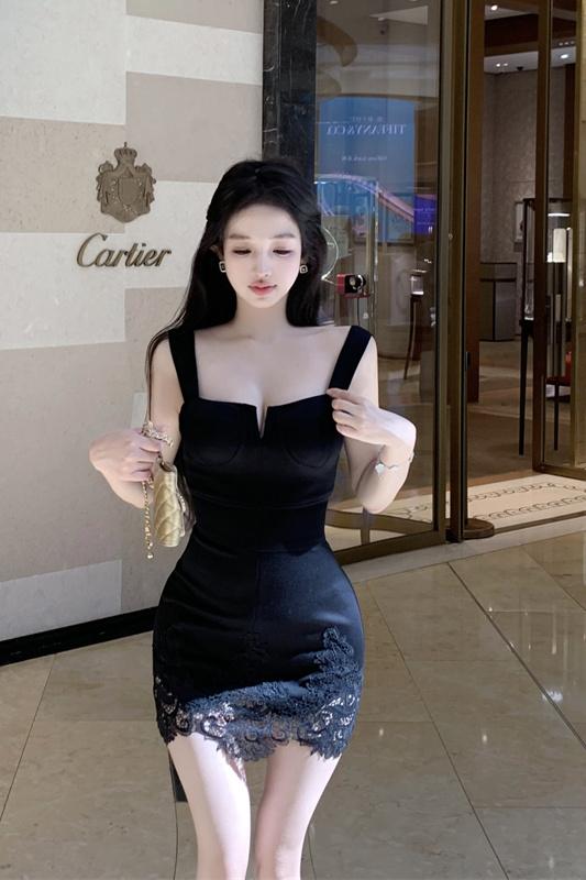 實拍實價 辣妹深V修身蕾絲拼接顯瘦連衣裙短款