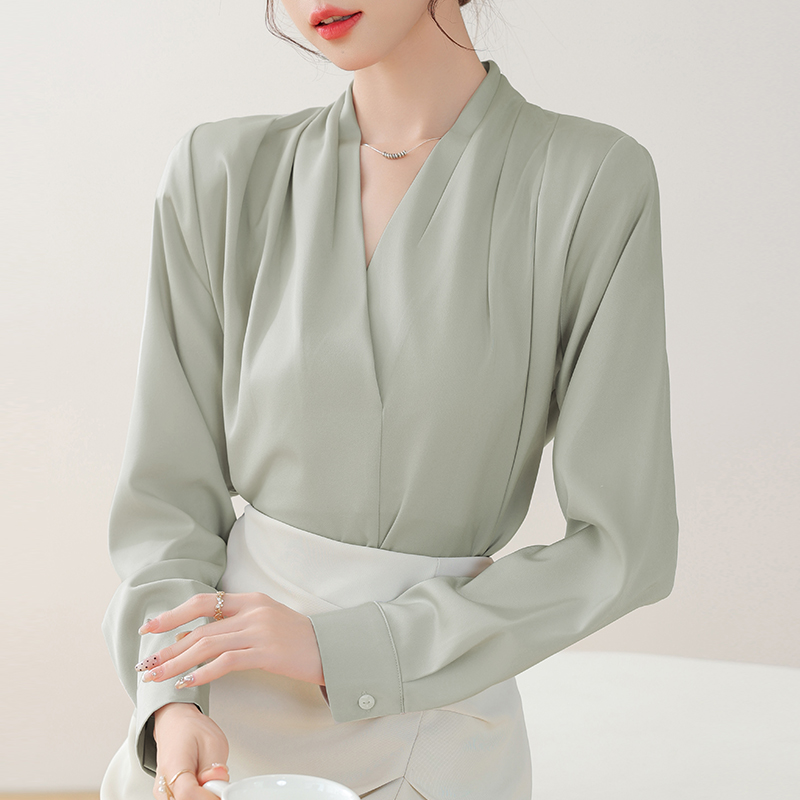 秀雅清爽 V領襯衫女高級感緞面襯衣職業正裝上衣通勤女裝2026春秋
