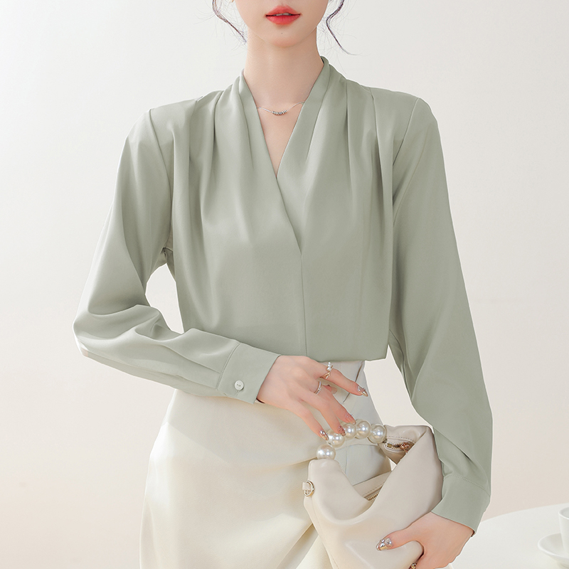 秀雅清爽 V領襯衫女高級感緞面襯衣職業正裝上衣通勤女裝2026春秋
